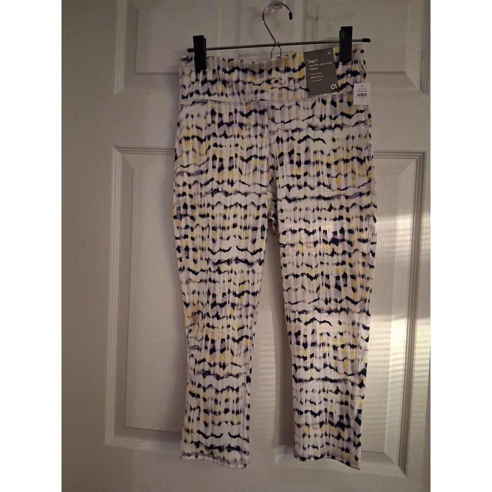 Gap Fit Capri Compression Leggings. Stretch Material. Women’s Small. New